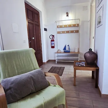 Casa Zio Fra شقة